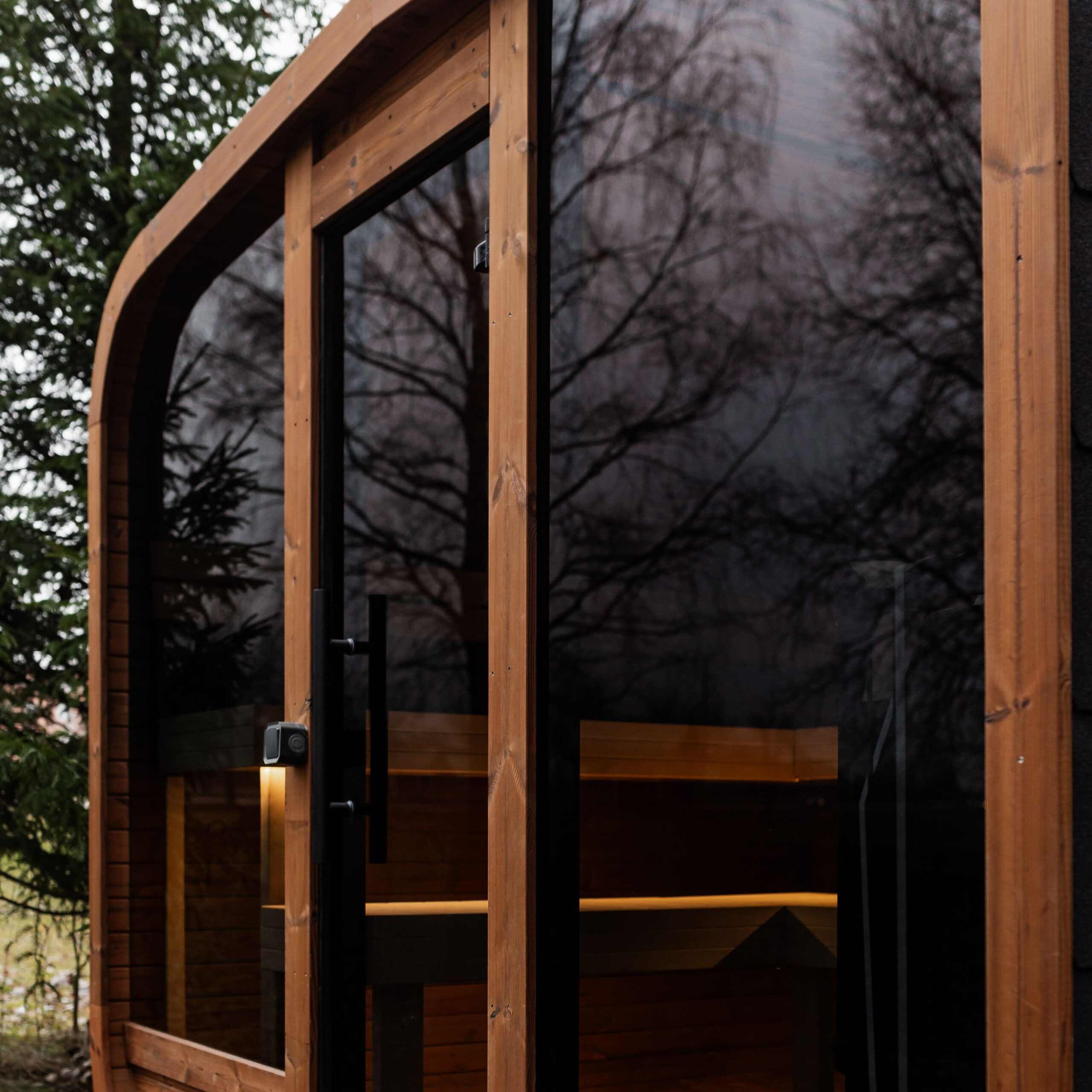 LUX MINI panoramatická sauna 245×300 (22)